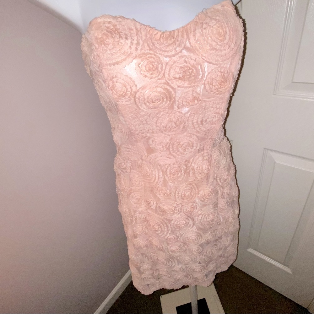 LUSH ♡ Gorgeous & Flattering Dress